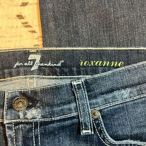 7ForAllMankind Roxanne Cutoff Ankle Jeans - Picture 2 of 6